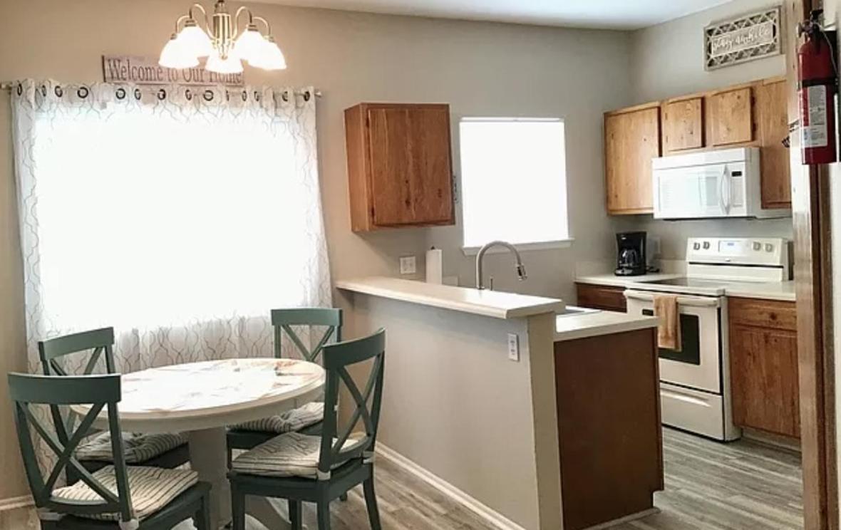 Cozy Beachside Condo With Pool View 코퍼스크리스티 외부 사진