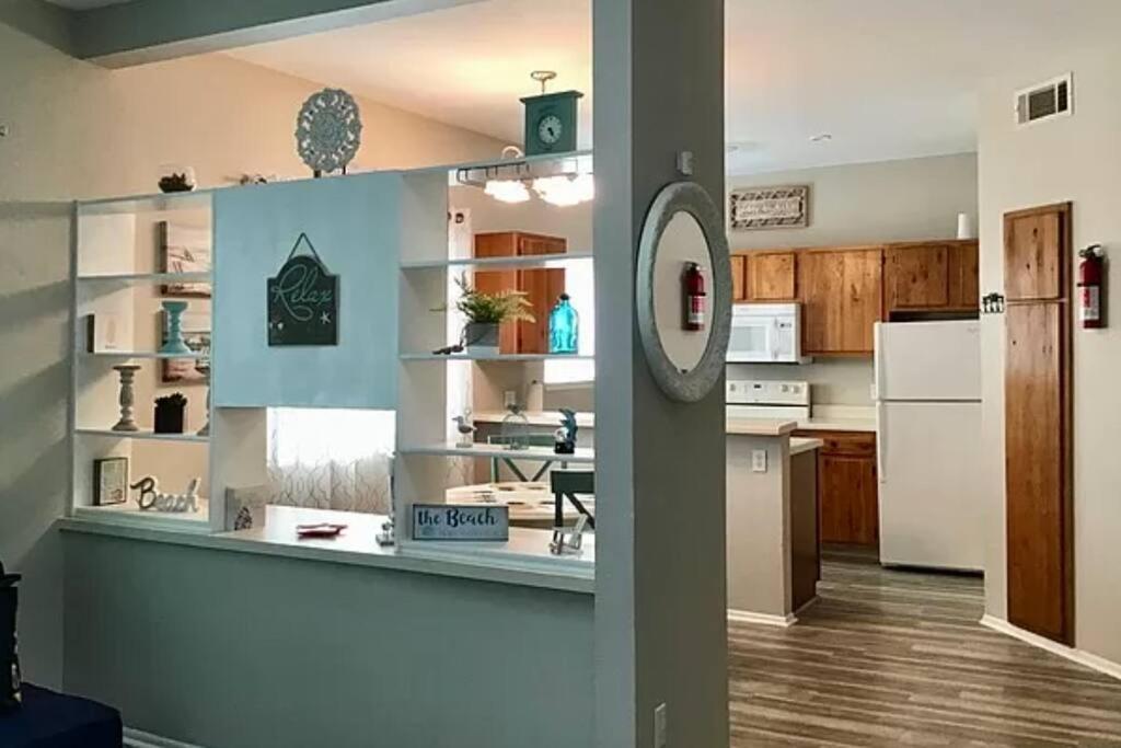 Cozy Beachside Condo With Pool View 코퍼스크리스티 외부 사진