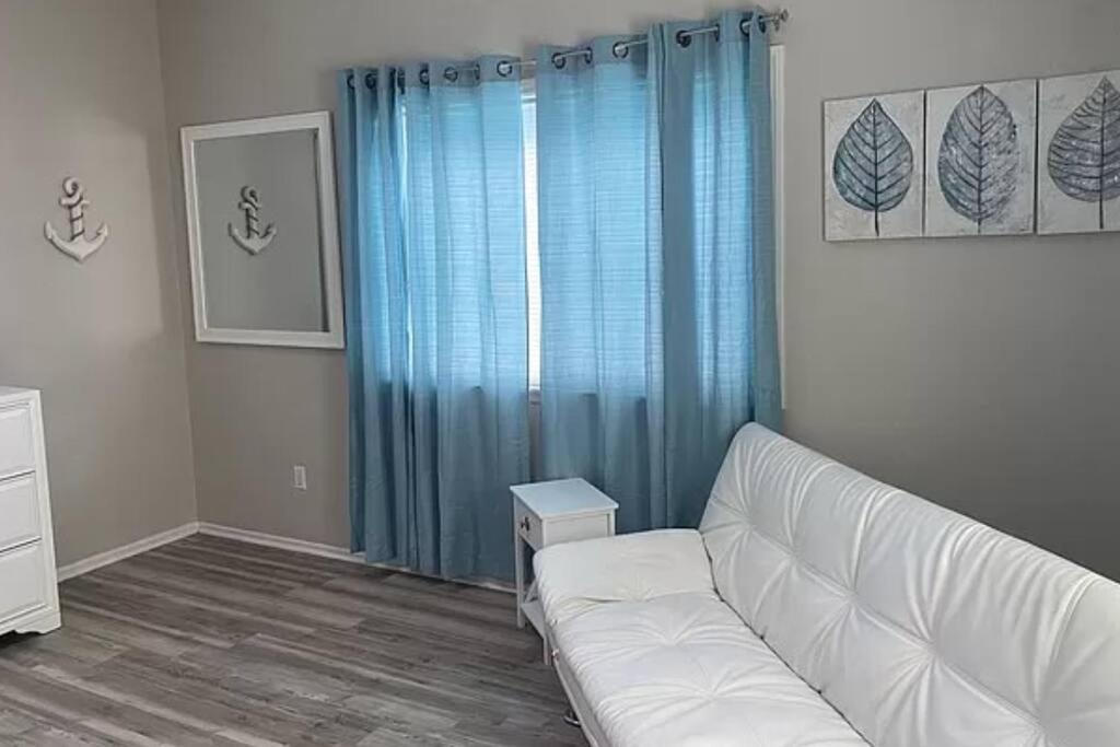Cozy Beachside Condo With Pool View 코퍼스크리스티 외부 사진